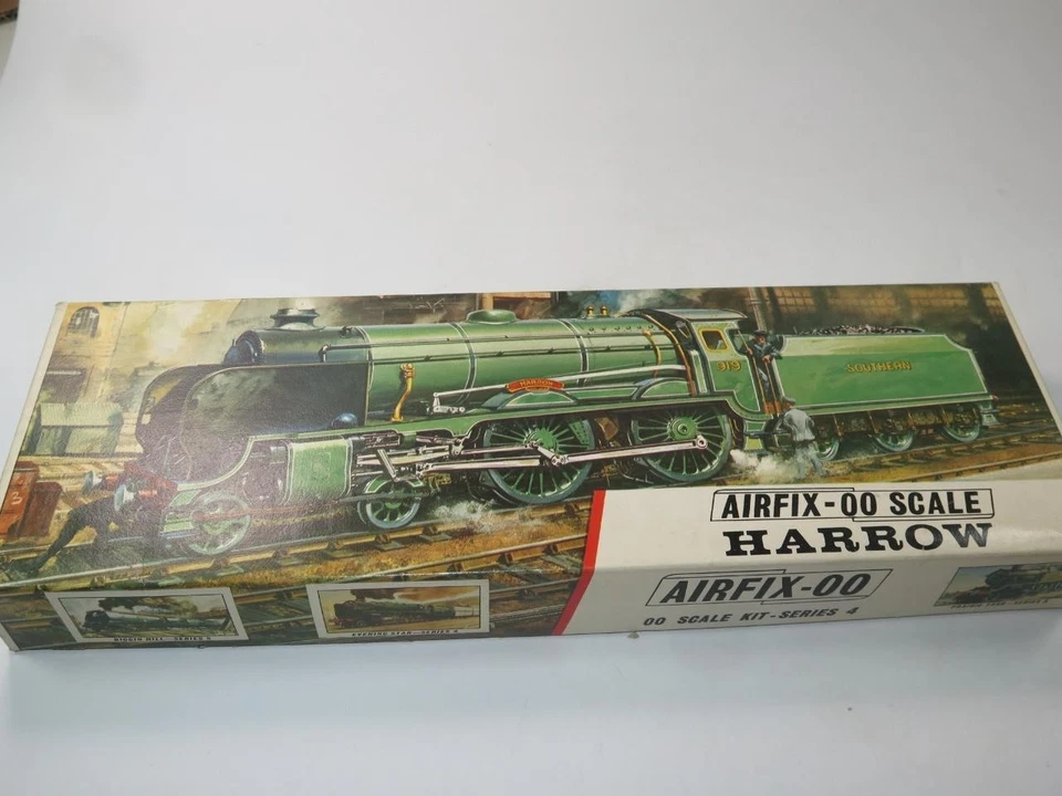 VINTAGE AIRFIX OO SCALE MODEL RAILWAY KIT Harrow SEALED in Red Stripe Box - Image 1 of 4