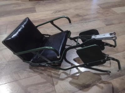 Vintage  SCHWINN BICYCLE REAR CHILD SEAT - Image 1 of 4