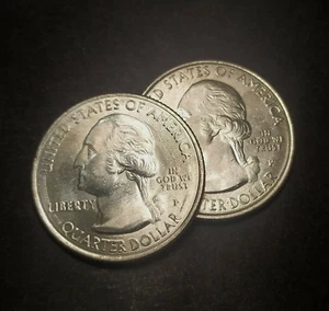 Grease Struck in Two Washington America The Beautiful Quarters 2015 - 2016 - Picture 1 of 12