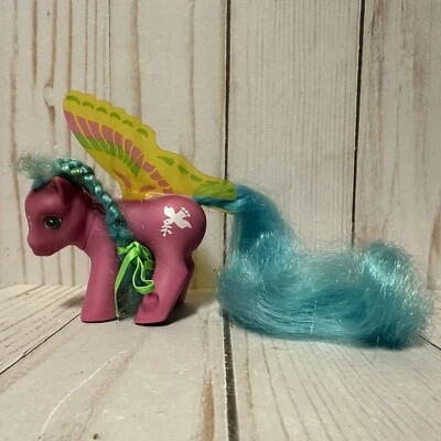 De colección My Little Pony Ala de Verano Bailarina del Cielo Magenta Azul Melena Alas Amarillas Foto 1 de 4