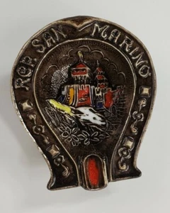 Cenicero de recuerdo de cerámica 3D vintage representante San Marino hecho en Italia BORGO R.S.M - Imagen 1 de 8