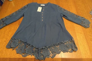 Schöne 2x rauchblaue Fly Curvy fließende feminine Damen Bluse - NEU mit Etikett!! - Bild 1 von 7