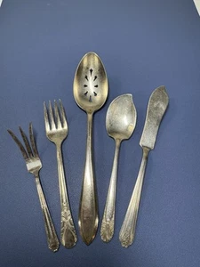 Vintage Lot 5 gemischte versilberte Löffel Gabeln Besteck Silber Teller BASTELN Schmuck MKR - Bild 1 von 11