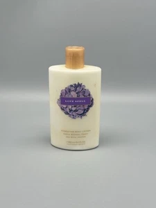 Victoria's Secret "Love Spell" Lozione Corpo Idratante 8,4 once 65-70% Completa - Foto 1 di 2