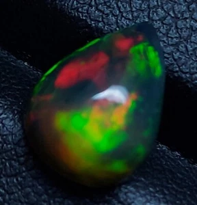 Earth mined black opal cabochon - loose natural welo Opal gemstone 2.75 CTS - Picture 1 of 13