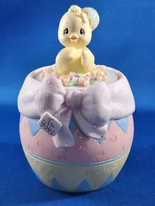 AVON Momenti Preziosi Uovo Covato Love Pulcino con Fiori Trinket Box NUOVO 2001 - Foto 1 di 11