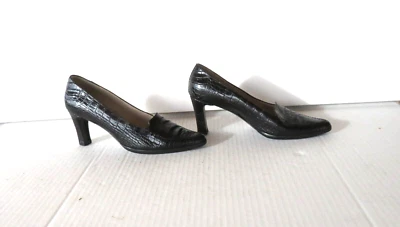 Zapatos de salón Manolo Blahnik de cuero de cocodrilo con tacones deslizables 38,5 M Foto 1 de 4