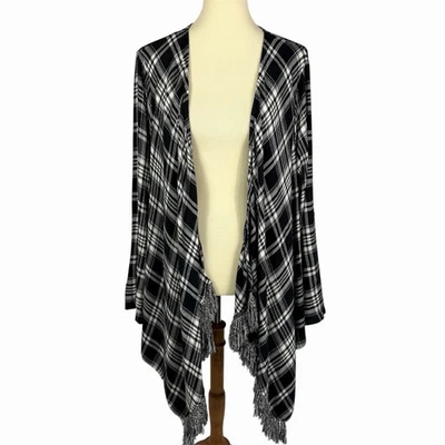 Torrid Drape Front Plaid Fringe Kimono Cardigan Brushed Flannel Black White 2X - Image 1 of 4