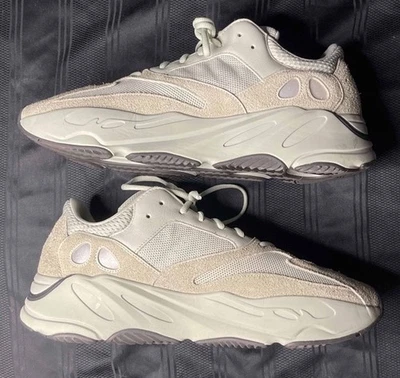 VNDS Adidas Yeezy Boost 700 Gris Sal Talla 15 EG7487 350 500 750 Kanye West Foto 1 de 4