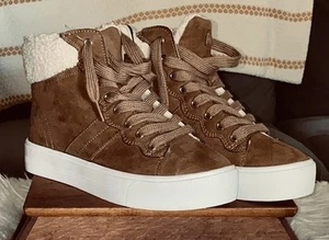 Marc Fisher Women’s Boots Faux Fur Round Toe Suede Upper Size 8M - Picture 1 of 8