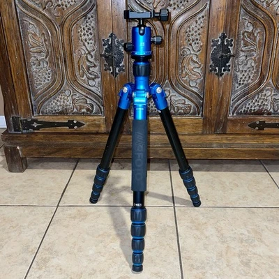 MeFOTO A1350 Roadtrip Tripod with Q1 Ball Head A1350Q1 - Image 1 of 3