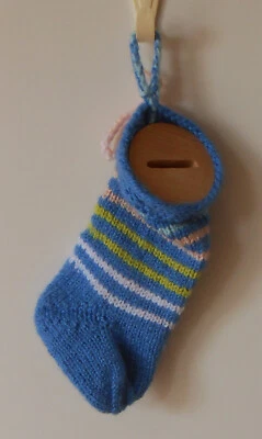 Sparstrumpf/Sparsocke "bunte Streifen, Blau" Handgestricktes UNIKAT - Bild 1 von 2