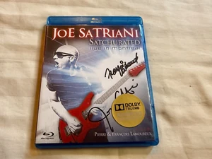 Joe Satriani - Satchurated Live in Montreal Blu-ray 2012 Epic SIGNED OOP RARE - Bild 1 von 4