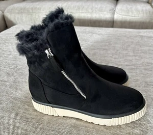 Journee Collection Women’s Black Wedge Bootie Size 10 - Picture 1 of 5
