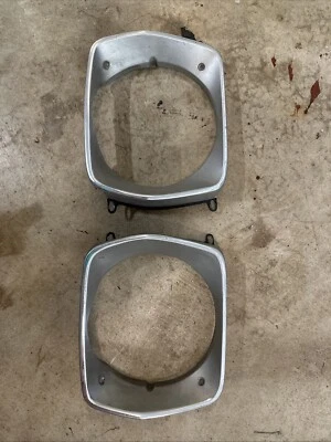 Biseles de faros Plymouth Scamp 1974 Foto 1 de 2