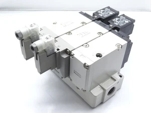 SMC VP744-5DZ1-04N-M-X555 VALVE - Picture 1 of 3