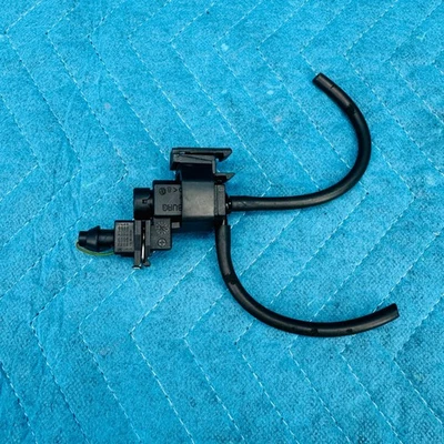 2012–2017 BMW 650i Intake Vacuum Control Valve Solenoid OEM Genuine 1361263202 - Image 1 of 4