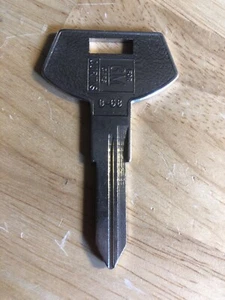GM BLANK KEYS B-68 UNCUT CURTIS KEYS IGNITION KEY - Picture 1 of 2