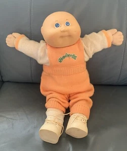 Vtg 1982 Cabbage Patch Kids Doll Bald Blue Eyes Head - Picture 1 of 4