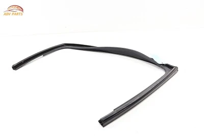 Chrysler Pacifica 2017-2024 puerta corredera trasera derecha ventana canal de funcionamiento sello OEM Foto 1 de 4