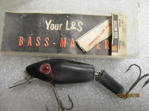 Vintage Jointed L & S (Mirro lure) Bass-black RED eyes/ BOX - Picture 1 of 2