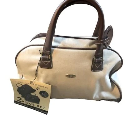 Bolso de viaje Diane Von Furstenberg de lona de cuero para pasar la noche con logotipo llave de bloqueo Foto 1 de 4