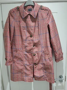 ATEMBERAUBENDER DAMEN-REGENMANTEL/MAC ROSA GEMISCHT MIT GÜRTEL GRÖSSE UK 14 - Bild 1 von 9