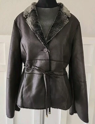 Terry Lewis Women Faux Fur JACKET Size Large Black Color Used - Image 1 of 4