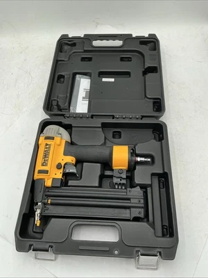 Dewalt DWFP12233 18 gauge brad nailer - Image 1 of 4