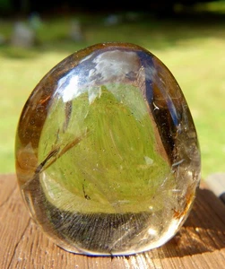 Rauchquarz Kristall poliert Freiform mit Reinheit Regenbogen und Goldheiler - Bild 1 von 8