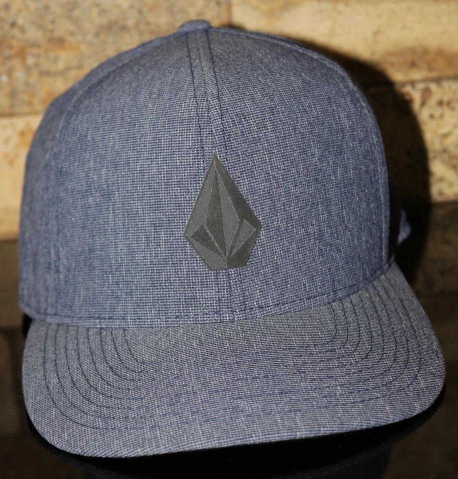 Men's Hat Volcom  Blue Hat Snapback One Size Snapback Adjustable NWOT's - Image 1 of 4