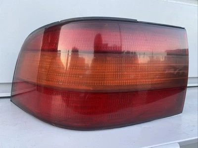 1990-1994 Lexus LS400 LS 400 Tail Light Left Driver LH OEM Stanley 90-94 - Image 1 of 4