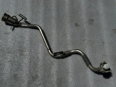 2007 2008 2009 2010 2011 BMW 328i E90 SEDAN FUEL FILLER NECK PIPE TUBE N52 TYPE Foto 1 de 4