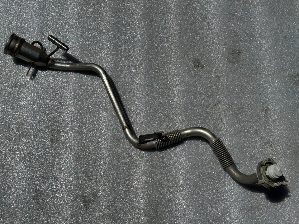 2007 2008 2009 2010 2011 BMW 328i E90 SEDAN FUEL FILLER NECK PIPE TUBE N52 TYPE - Image 1 of 4