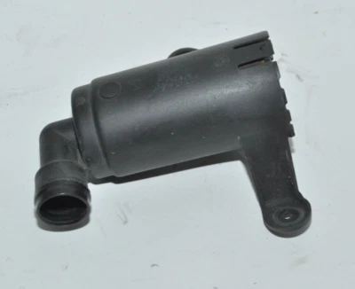 BMW 335xi 335i 328i 328xi 2006-2011 filtro de polvo de vapor de combustible 16136765742 OEM Foto 1 de 4