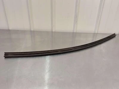 2018 Lotus Evora 410 Sport LH porta esquerda inferior clima tira tira moldagem - Imagem 1 de 4