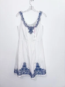 New Vineyard Vines White And Blue Embroidered Cotton Dress Size 4 - Picture 1 of 9