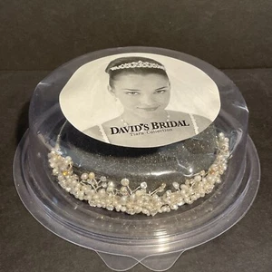 David’s Bridal Tiara VEN# 0007 Style Ivory Pearls - Picture 1 of 5