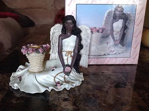 Simson Giftware: Black Angel Candle Holder with Flower Basket - Picture 1 of 7