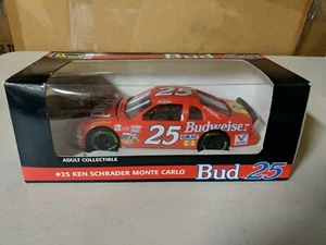 1995 REVELL BUD 25 BUDWEISER #25 KEN SCHRADER 1:24 DIECAST CAR MONTE CARLO ~ #1k - Picture 1 of 1