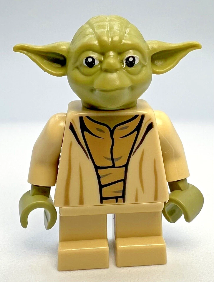 Lego sw0707 YODA - OLIVE GREEN Star Wars Minifigure FAST SHIPPING! - Image 1 of 4