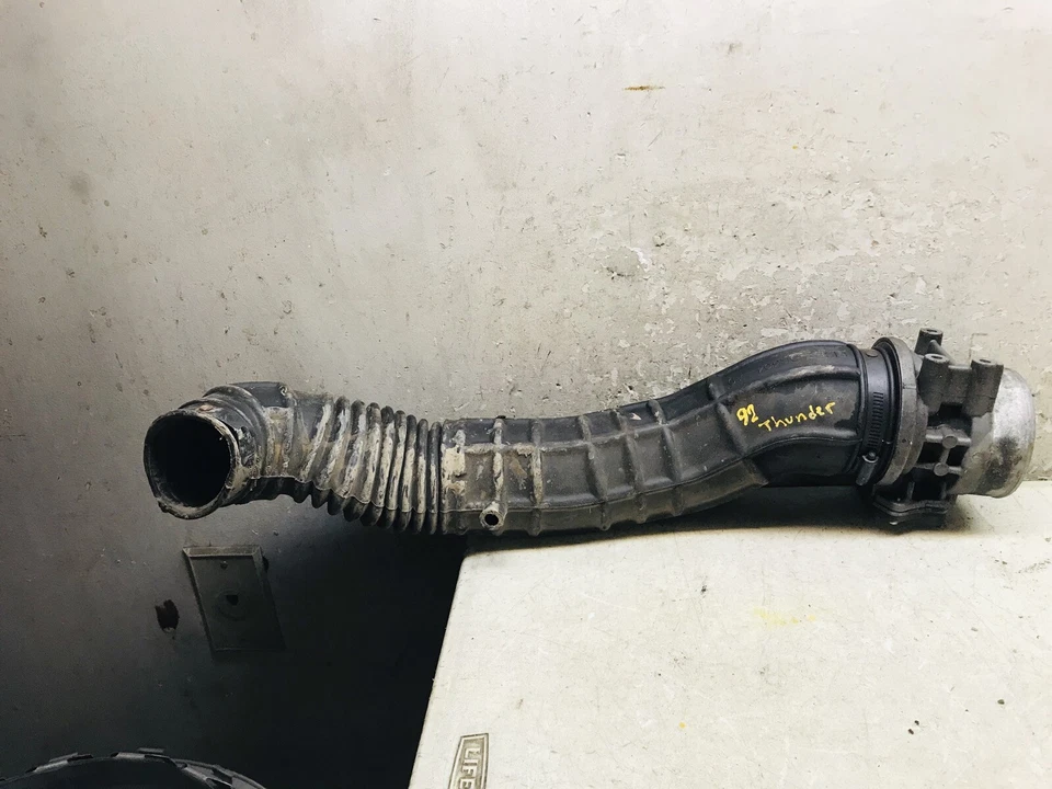 91 92 93 Ford Thunderbird Medidor de flujo de aire de masa Sensor Manguera Tubo Tubo  Foto 1 de 1