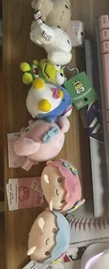 Lot Of 6 AUTHENTIC Sanrio Hello Kitty and Friends Keychains And Plushes - Picture 1 of 5