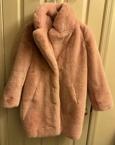 APPARIS Juicy Couture X APPARIS Damen rosa Kunstfellmantel Größe Small. - Bild 1 von 7
