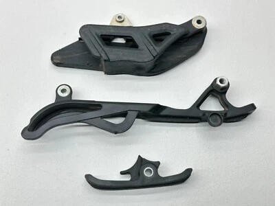 Оригинальный направляющий предохранительный ползунок для цепи Husqvarna FC450 2019-2022 79004070000 KTM - Изображение 1 из 2