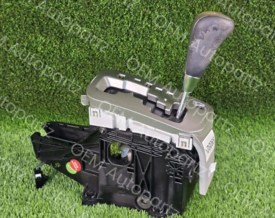 Toyota 4runner 2003-2009 Floor shifter Selector Auto Gear Oem used - Image 1 of 4