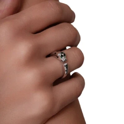 Anello In Argento Sterling Con Pantera E Smalto Nero E Pietre CZ Verdi - Immagine 1 di 3