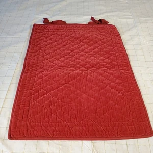 Terciopelo Pottery Barn 100 % algodón acolchado estándar falso rojo rubí 20x26 usado en excelente estado - Imagen 1 de 8