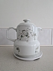 Porcelain Real Brasil, White Blossom, Coffee Pot, (Ingrid S. Lara) - Picture 1 of 2