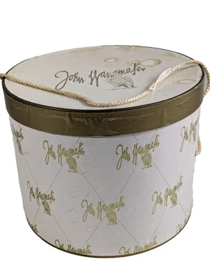 Caja de sombreros vintage John Wanamaker años 40 detalles dorados tostados Foto 1 de 4